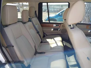 2016 Land Rover LR4 HSE z VIN SALAG2V66GA780737, wystawiony jako IAAI lot #41706661 z przebiegiem 98 555 mil mil oraz . Historia ofert i sprzedaży dostępna na DreamBid. Obrazek 8.