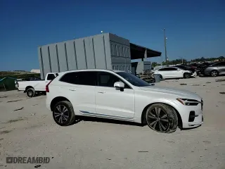 2023 Volvo XC60 Plus Bright Theme with VIN YV4L12DE4P1259474, listed as a Copart auction lot 57927694 with 18,576 mi miles and Salvage Title. Bid and sale history available at carsss.com. Image 11.