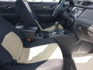 2018 Nissan Rogue SV with VIN JN8AT2MV5JW314808, listed as a IAAI auction lot 42053144 with 78,051 mi miles and . Bid and sale history available at carsss.com. Image 5.