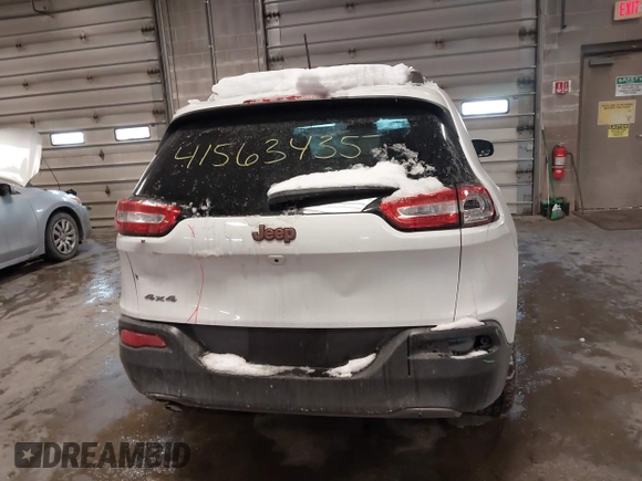2017 Jeep Cherokee Latitude z VIN 1C4PJMCB5HW509073, wystawiony jako IAAI lot #41563435 z przebiegiem 108 737 mil mil oraz . Historia ofert i sprzedaży dostępna na DreamBid. Obrazek 16.