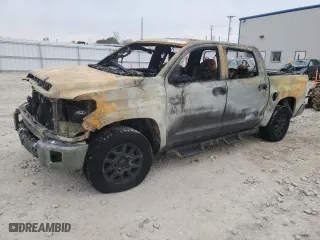 2017 Toyota Tundra 4WD SR5 with VIN 5TFDW5F1XHX626879, listed as a Copart auction lot 52131235 with 0 mi miles and Non Repairable. Bid and sale history available at carsss.com. Image 1.