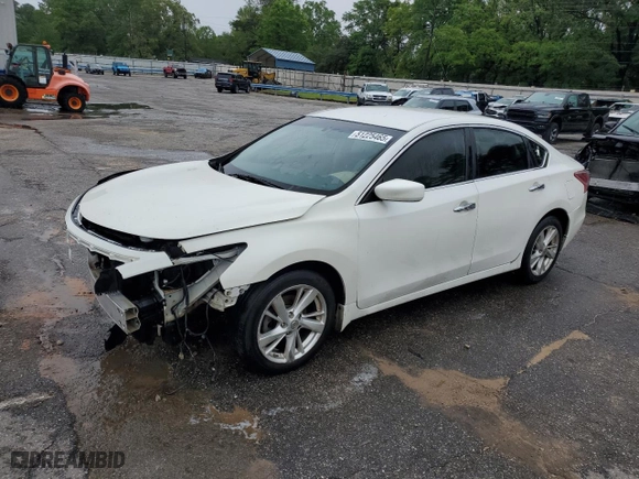 2013 Nissan Altima 2.5 S with VIN 1N4AL3AP7DN484224, listed as a Copart auction lot 51225465 with 259,984 mi miles and Salvage Title. Bid and sale history available at carsss.com. Image 1.