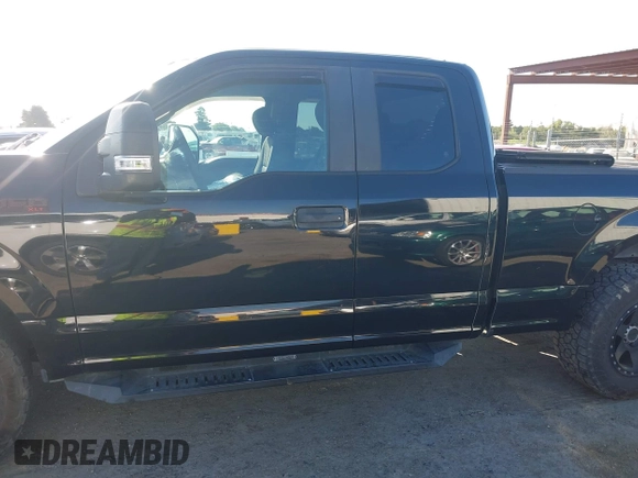 2018 Ford F-150 XL z VIN 1FTEX1CP2JKC54637, wystawiony jako IAAI lot #42520806 z przebiegiem 79 730 mil mil oraz . Historia ofert i sprzedaży dostępna na DreamBid. Obrazek 14.