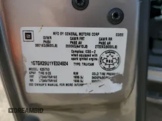 2000 GMC Sierra 2500 SLE z VIN 1GTGK29U1YE324924, wystawiony jako Copart lot #56182795 z przebiegiem 349 358 mil mil oraz Szkoda całkowita • Salvage title. Historia ofert i sprzedaży dostępna na DreamBid. Obrazek 12.