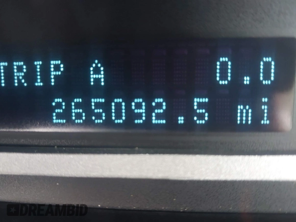 2011 Ford Escape Limited with VIN 1FMCU9EG4BKB89802, listed as a IAAI auction lot 41723632 with 265,092 mi miles. Bid and sale history available at carsss.com. Image 12.