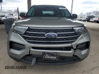 2020 Ford Explorer XLT with VIN 1FMSK8DH0LGC69706, listed as a Copart auction lot 52482335 with 70,419 mi miles and Salvage Title. Bid and sale history available at carsss.com. Image 5.