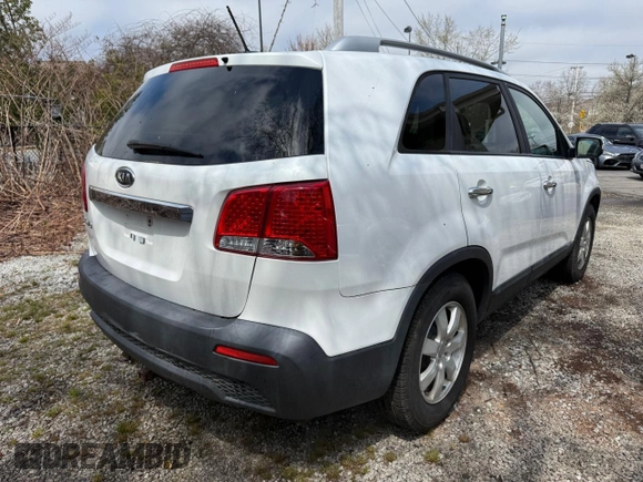 2013 Kia Sorento LX with VIN 5XYKT4A27DG420670, listed as a Copart auction lot 54378555 with 171,229 mi miles and Clean Title. Bid and sale history available at carsss.com. Image 4.