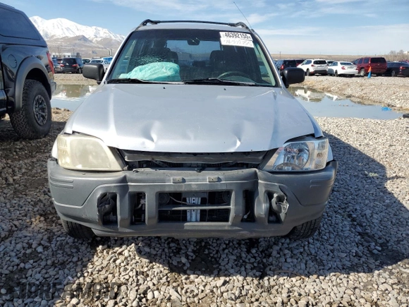 1997 Honda CR-V with VIN JHLRD184XVC005210, listed as a Copart auction lot 46392155 with 296,613 mi miles and Salvage Title. Bid and sale history available at carsss.com. Image 5.
