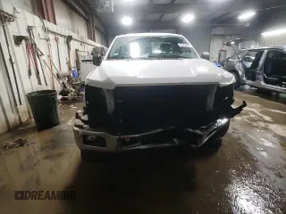 2019 Ford F-150 XL z VIN 1FTMF1C54KKD08521, wystawiony jako Copart lot #83483684 z przebiegiem 119 021 mil mil oraz Szkoda całkowita • Salvage title. Historia ofert i sprzedaży dostępna na DreamBid. Obrazek 14.