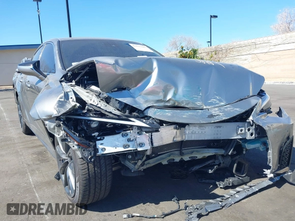 2022 Lexus IS 350 F Sport z VIN JTHGZ1B21N5049662, wystawiony jako IAAI lot #41621007 z przebiegiem 39 045 mil mil oraz . Historia ofert i sprzedaży dostępna na DreamBid. Obrazek 6.