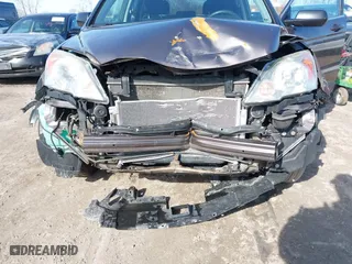 2011 Honda CR-V SE with VIN 5J6RE3H43BL004508, listed as a IAAI auction lot 41952270 with 212,502 mi miles. Bid and sale history available at carsss.com. Image 6.