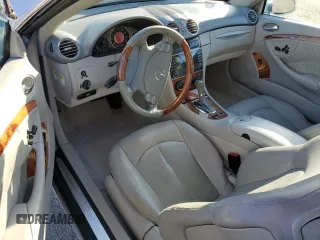 2005 Mercedes-Benz CLK 500 with VIN WDBTK75G55T041461, listed as a Copart auction lot 49849125 with 115,280 mi miles and Salvage title. Bid and sale history available at DreamBid. Image 8.