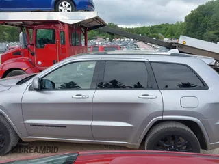 2019 Jeep Grand Cherokee Laredo E с VIN 1C4RJFAG3KC674406, выставлен на аукционе IAAI как лот 42389320 с пробегом 92 368 миль миль и . История ставок и продаж доступна на DreamBid. Изображение 14.