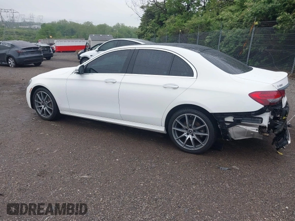 2023 Mercedes-Benz E 350 z VIN W1KZF8EB6PB119187, wystawiony jako IAAI lot #42179987 z przebiegiem 42 813 mil mil oraz . Historia ofert i sprzedaży dostępna na DreamBid. Obrazek 3.