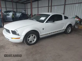 2009 Ford Mustang with VIN 1ZVHT80N095117420, listed as a IAAI auction lot 41441760 with 137,751 mi miles and . Bid and sale history available at carsss.com. Image 17.