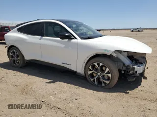 2022 Ford Mustang Mach-E Premium с VIN 3FMTK3SU0NMA57534, выставлен на аукционе Copart как лот 58553655 с пробегом 55 968 миль миль и Списание • Salvage title. История ставок и продаж доступна на DreamBid. Изображение 4.