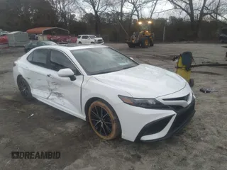 2021 Toyota Camry SE Nightshade with VIN 4T1G11AK1MU560623, listed as a IAAI auction lot 41732344 with 70,835 mi miles. Bid and sale history available at carsss.com. Image 1.