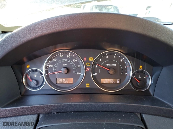 2008 Jeep Grand Cherokee Laredo with VIN 1J8GR48K28C165035, listed as a Copart auction lot 89260785 with 147,289 mi miles and Salvage Title. Bid and sale history available at carsss.com. Image 9.
