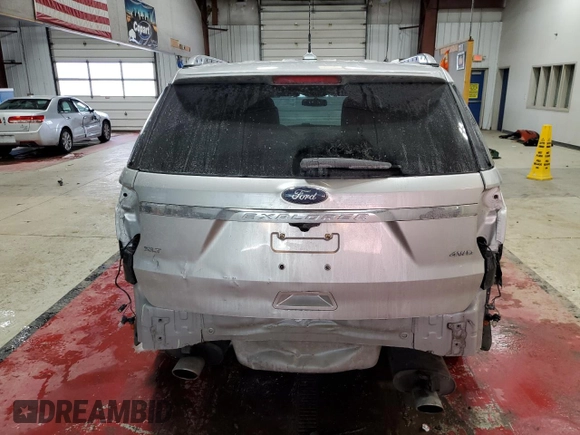 2018 Ford Explorer XLT with VIN 1FM5K8D87JGC82883, listed as a Copart auction lot 87643385 with 61,656 mi miles and Salvage Title. Bid and sale history available at carsss.com. Image 6.