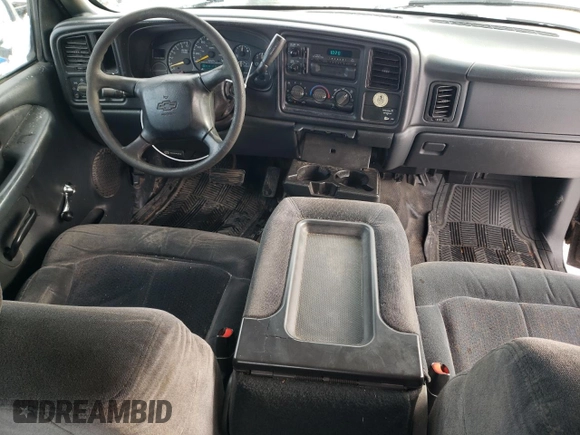 2000 Chevrolet Silverado 1500 LS with VIN 2GCEC19V7Y1242382, listed as a Copart auction lot 44953245 with 290,591 mi miles and Clean Title. Bid and sale history available at carsss.com. Image 8.