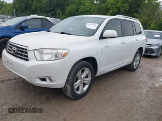 2010 Toyota Highlander Limited with VIN 5TDDK3EHXAS028897, listed as a IAAI auction lot 42347458 with 209,640 mi miles and . Bid and sale history available at DreamBid. Image 2.