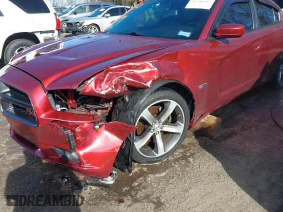 2014 Dodge Charger RT z VIN 2C3CDXCT9EH220356, wystawiony jako IAAI lot #41746302 z przebiegiem 79 525 mil mil oraz . Historia ofert i sprzedaży dostępna na DreamBid. Obrazek 6.