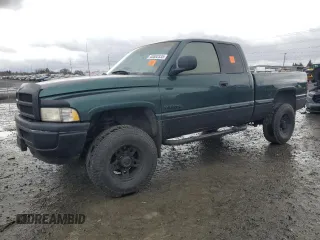 1998 Dodge Ram 2500 with VIN 1B7KF2368WJ205295, listed as a Copart auction lot 45582335 with 210,940 mi miles and Salvage Title. Bid and sale history available at carsss.com. Image 1.