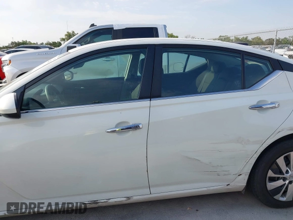 2020 Nissan Altima S with VIN 1N4BL4BV2LC211662, listed as a IAAI auction lot 41894473 with 136,863 mi miles and . Bid and sale history available at DreamBid. Image 14.