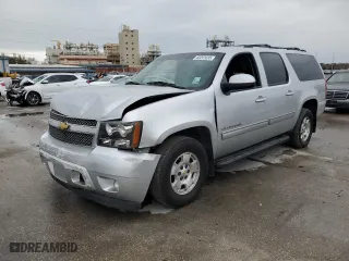 2013 Chevrolet Suburban LS with VIN 1GNSCHE02DR304642, listed as a Copart auction lot 43291035 with 0 mi miles and Salvage Title. Bid and sale history available at carsss.com. Image 1.