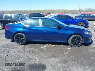 2019 Nissan Altima SR with VIN 1N4BL4CV4KC117733, listed as a IAAI auction lot 41977198 with 56,167 mi miles and . Bid and sale history available at carsss.com. Image 13.