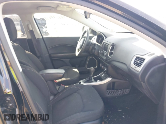 2018 Jeep Compass Sport with VIN 3C4NJCAB1JT301868, listed as a IAAI auction lot 41762166 with 119,933 mi miles. Bid and sale history available at carsss.com. Image 5.
