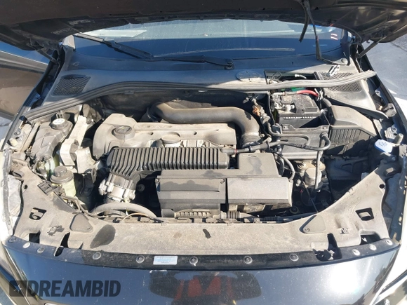 2012 Volvo S60 T5 with VIN YV1622FSXC2109433, listed as a IAAI auction lot 42015178 with 161,895 mi miles. Bid and sale history available at carsss.com. Image 10.