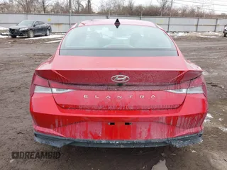 2021 Hyundai Elantra SEL with VIN 5NPLM4AG3MH021194, listed as a IAAI auction lot 41635580 with 102,891 mi miles. Bid and sale history available at carsss.com. Image 17.