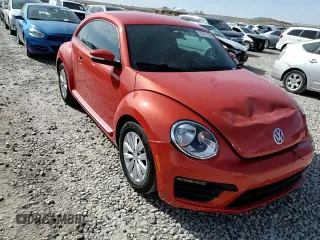 2019 Volkswagen Beetle S с VIN 3VWFD7AT9KM712147, выставлен на аукционе Copart как лот 51871395 с пробегом 39 831 миль миль и Списание • Salvage title. История ставок и продаж доступна на DreamBid. Изображение 11.