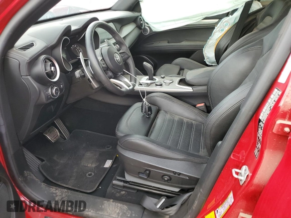 2022 Alfa Romeo Stelvio Veloce z VIN ZASPAKBNXN7D24109, wystawiony jako Copart lot #61717184 z przebiegiem 9 095 mil mil oraz Szkoda całkowita • Salvage title. Historia ofert i sprzedaży dostępna na DreamBid. Obrazek 7.