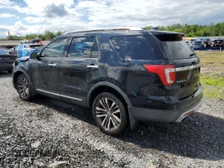 2016 Ford Explorer Platinum z VIN 1FM5K8HT8GGC52573, wystawiony jako Copart lot #57137975 z przebiegiem 146 451 mil mil oraz Szkoda całkowita • Salvage title. Historia ofert i sprzedaży dostępna na DreamBid. Obrazek 2.