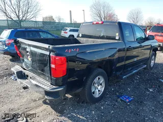 2018 Chevrolet Silverado 1500 LT with VIN 1GCVKREC4JZ159477, listed as a IAAI auction lot 41941311 with 1 mi miles. Bid and sale history available at carsss.com. Image 4.