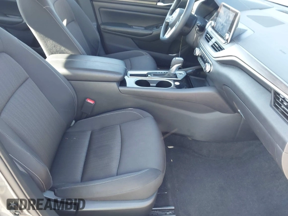 2024 Nissan Altima SV with VIN 1N4BL4DV0RN319322, listed as a IAAI auction lot 41988599 with 36,148 mi miles and . Bid and sale history available at DreamBid. Image 5.