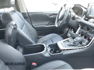 2022 Toyota RAV4 XLE Premium with VIN 2T3C1RFVXNW231752, listed as a IAAI auction lot 42072442 with 7,262 mi miles and . Bid and sale history available at DreamBid. Image 5.