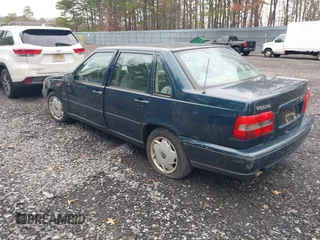 1998 Volvo S70 with VIN YV1LS557XW1546067, listed as a IAAI auction lot 41806312 with 119,368 mi miles and . Bid and sale history available at DreamBid. Image 3.