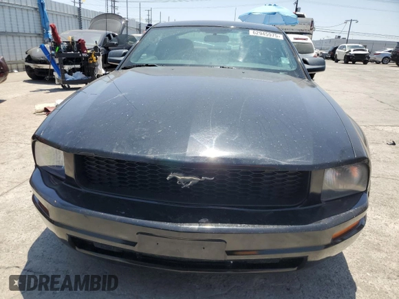 2008 Ford Mustang Deluxe with VIN 1ZVHT80N785126159, listed as a Copart auction lot 62945975 with 201,417 mi miles and Clean title. Bid and sale history available at DreamBid. Image 5.
