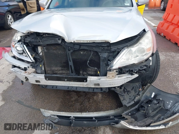 2009 Hyundai Genesis with VIN KMHGC46E29U036130, listed as a IAAI auction lot 41136708 with 145,256 mi miles and . Bid and sale history available at DreamBid. Image 6.