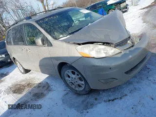 2007 Toyota Sienna XLE with VIN 5TDZK22C87S012988, listed as a IAAI auction lot 41608308 with 1 mi miles. Bid and sale history available at carsss.com. Image 1.