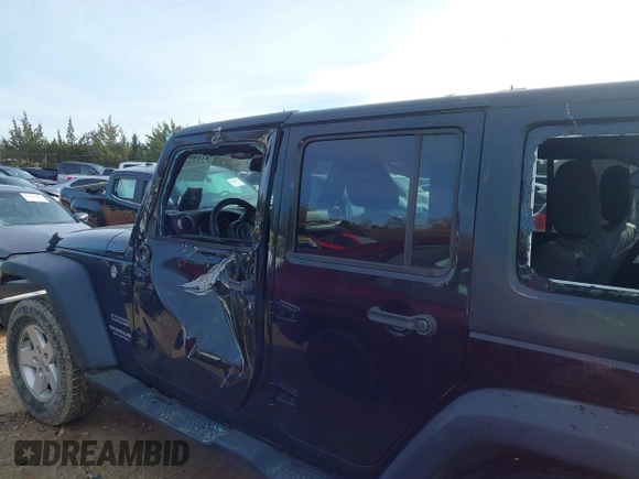 2017 Jeep Wrangler Unlimited Sport with VIN 1C4BJWDG7HL745466, listed as a IAAI auction lot 41040828 with 86,269 mi miles. Bid and sale history available at carsss.com. Image 14.