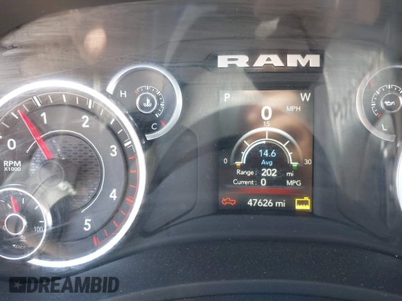 2024 Ram 2500 Big Horn z VIN 3C6UR5DLXRG296301, wystawiony jako IAAI lot #42496302 z przebiegiem 47 626 mil mil oraz . Historia ofert i sprzedaży dostępna na DreamBid. Obrazek 16.