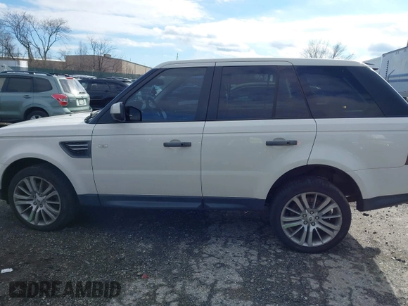 2010 Land Rover Range Rover Sport HSE Lux с VIN SALSK2D42AA227108, выставлен на аукционе IAAI как лот 41497727 с пробегом 117 562 миль миль и . История ставок и продаж доступна на DreamBid. Изображение 13.
