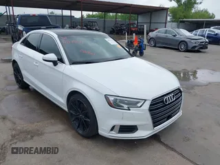 2019 Audi A3 Premium z VIN WAUAUGFF6K1011141, wystawiony jako IAAI lot #42173319 z przebiegiem 109 370 mil mil oraz . Historia ofert i sprzedaży dostępna na DreamBid. Obrazek 1.