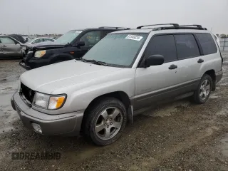 1999 Subaru Forester S with VIN JF1SF6551XH737837, listed as a Copart auction lot 81349224 with 201,012 mi miles and Salvage Title. Bid and sale history available at carsss.com. Image 1.