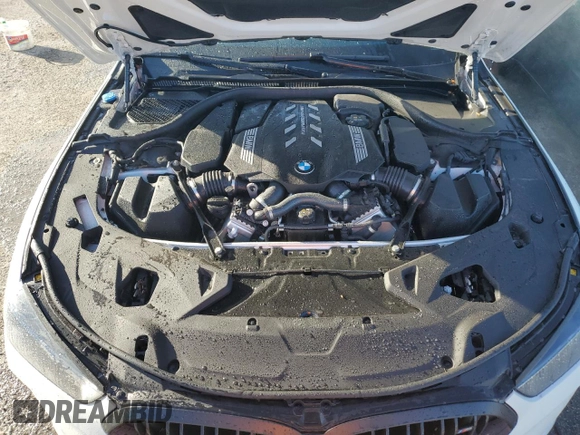 2024 BMW 8 Series M850i with VIN WBAGV8C06RCR92096, listed as a Copart auction lot 75088224 with 0 mi miles and Non Repairable. Bid and sale history available at carsss.com. Image 11.
