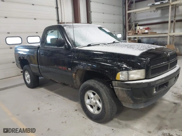 1996 Dodge Ram 1500 with VIN 1B7HF16Z9TJ181109, listed as a IAAI auction lot 41808040 with 163,681 mi miles. Bid and sale history available at carsss.com. Image 1.